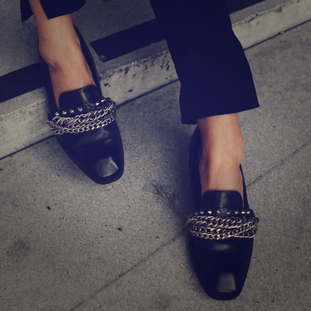 ZARA  women leather black chain and spike loafers